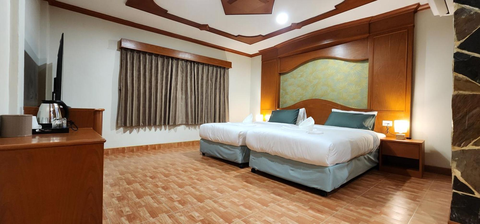 Arya Suites Patong Beach Экстерьер фото